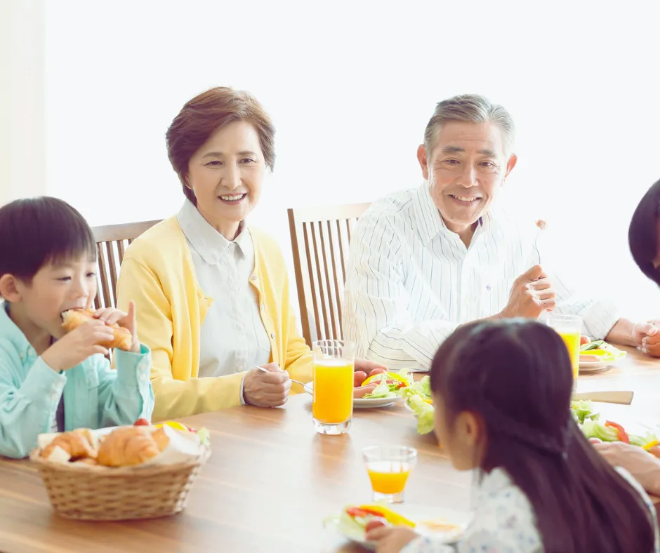敬老の日は何歳から祝う？一般的な年齢や失礼にならない目安を解説